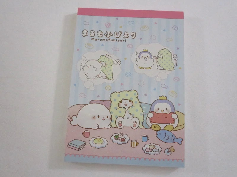 Cute Kawaii Sanrio Marumofubiyori Penguin and Seal 4 x 6 Inch Notepad / Memo Pad - Stationery Designer Paper Collection